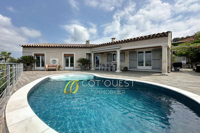 Maison - 226 m² - 6 pièces