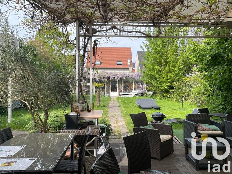 Maison - 166 m² - 6 pièces