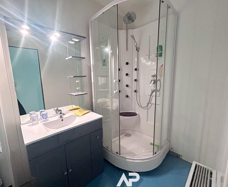 Appartement - 81 m² - 4 pièces