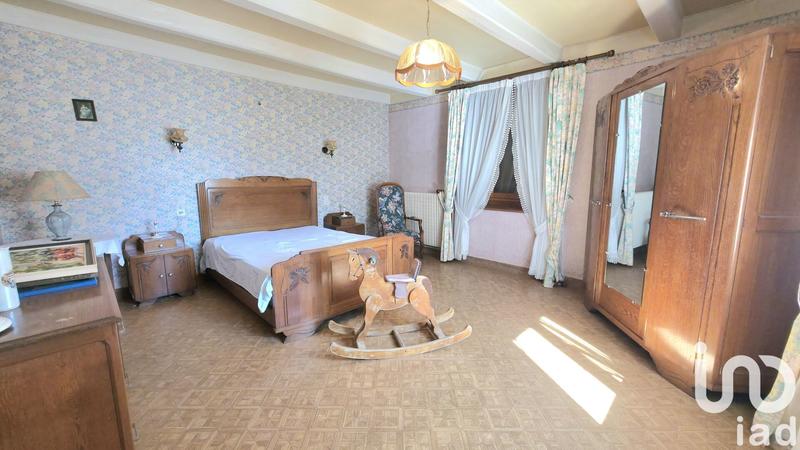 Maison - 245 m² - 9 pièces