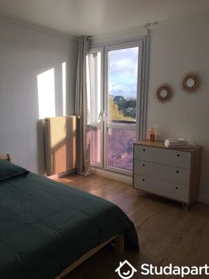 Chambre - 10 m² - 1 pièce