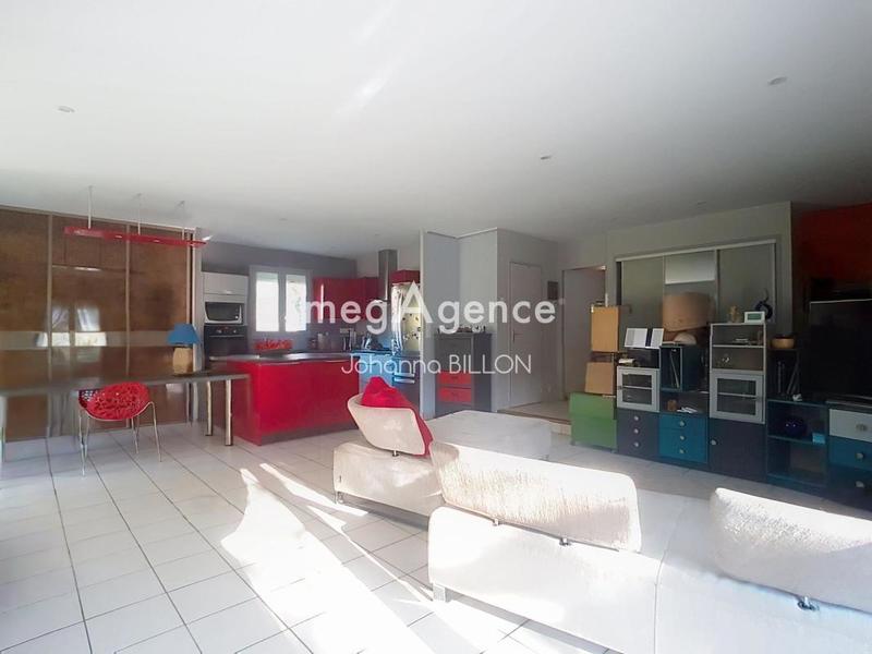 Maison traditionnelle - 140 m² - 6 pièces