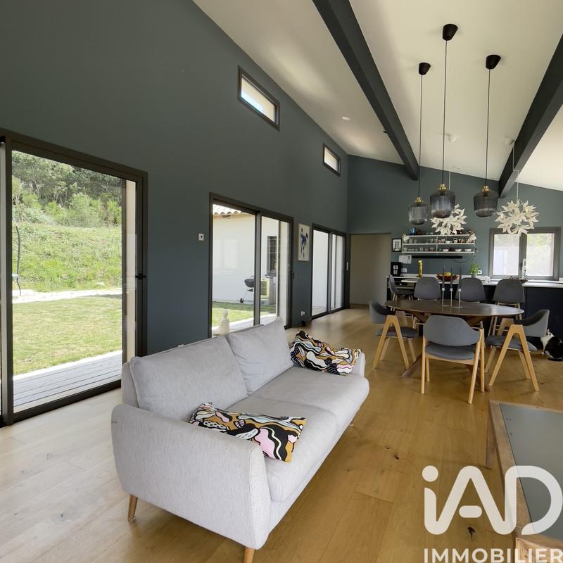 Maison - 159 m² - 5 pièces