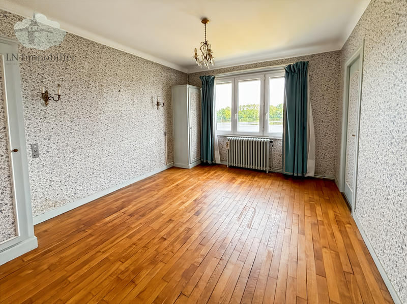 Maison - 189 m² - 9 pièces