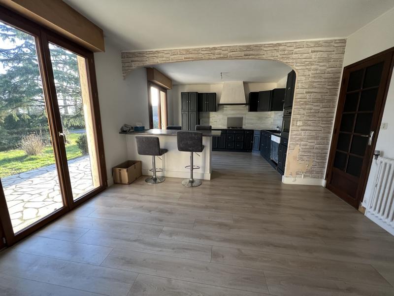Maison - 179 m² - 7 pièces