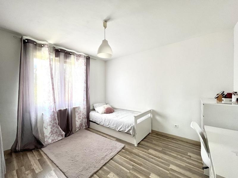 Maison - 85 m² - 5 pièces