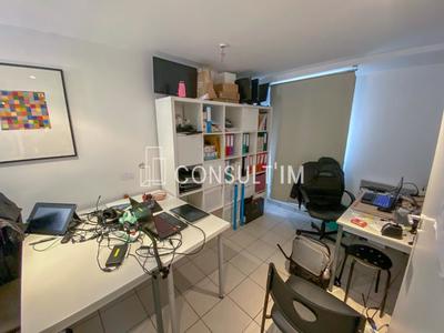 Bureau - 61 m²