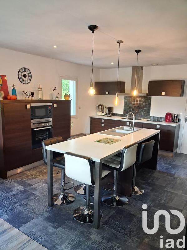 Maison - 142 m² - 6 pièces