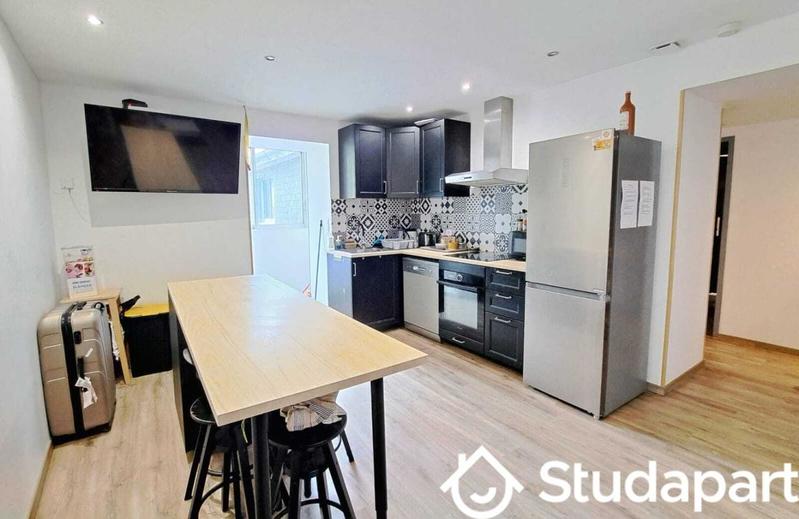 Chambre - 10 m² - 1 pièce