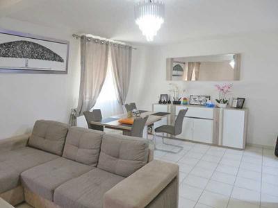 Appartement - 105 m² - 5 pièces