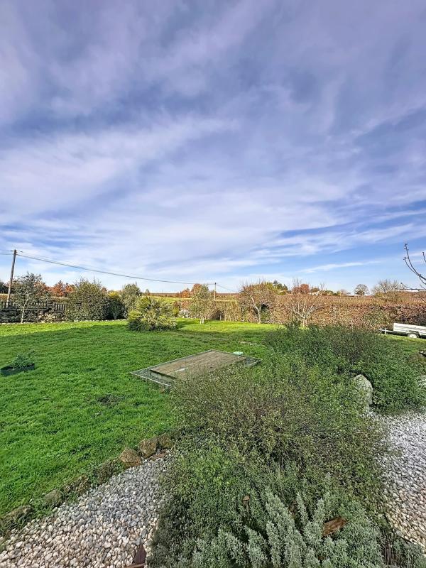 Maison en pierre - 254 m² - 7 pièces