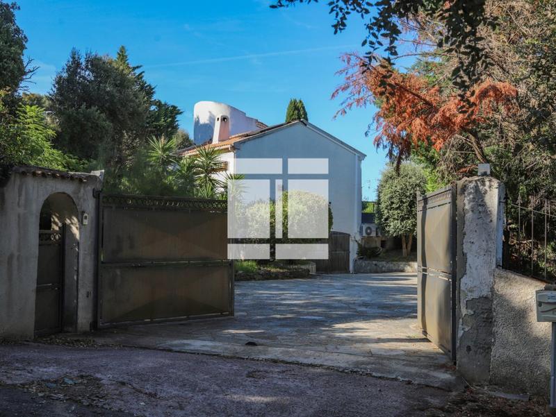 Villa - 150 m² - 5 pièces