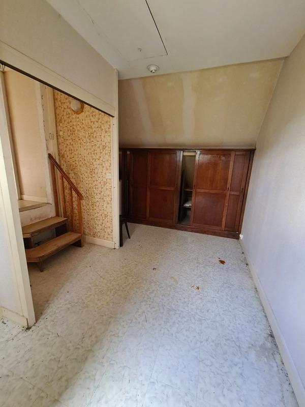 Maison - 120 m² - 8 pièces