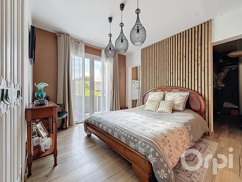 Maison - 199 m² - 4 pièces