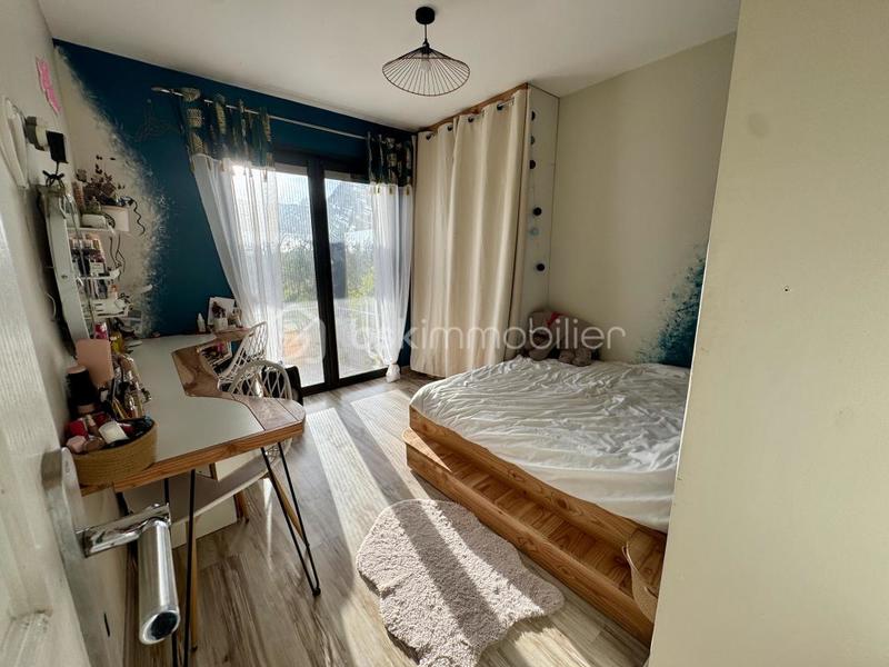 Maison - 212 m² - 7 pièces