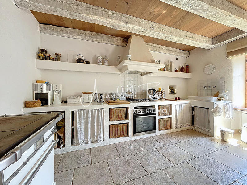 Maison - 224 m² - 8 pièces