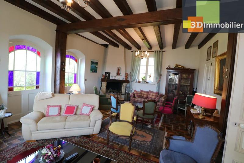 Maison - 233 m² - 8 pièces