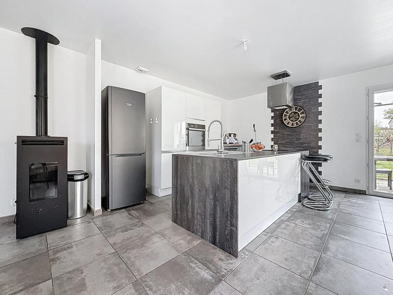 Maison - 91 m² - 4 pièces