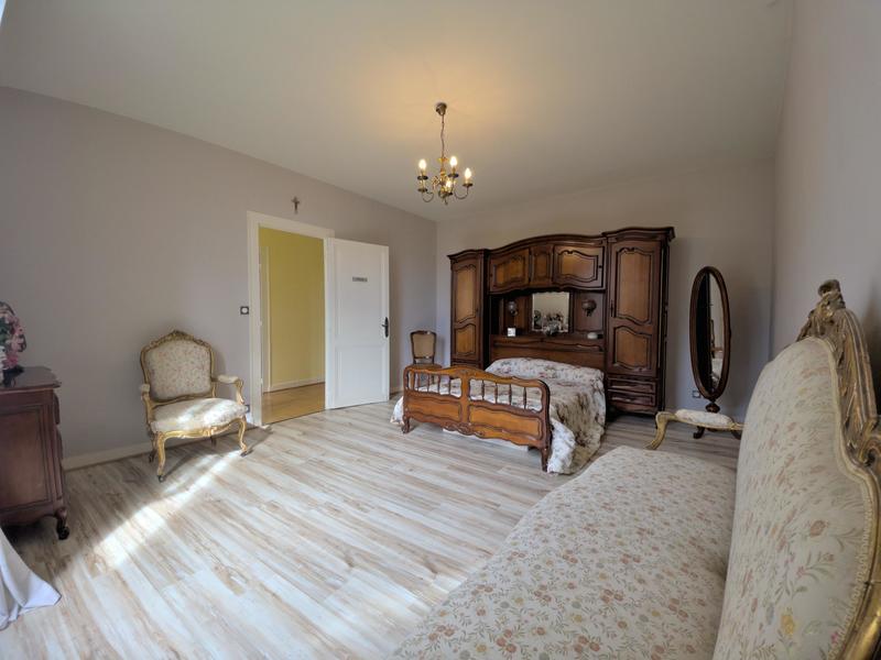 Maison de village - 198 m² - 6 pièces