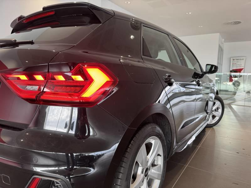 Audi A1 sportback 30 Tfsi 110 ch s tronic 7 s line