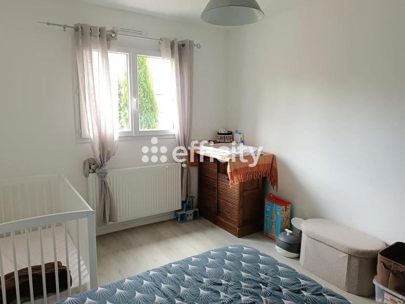 Maison - 95 m² - 5 pièces