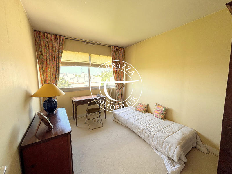 Appartement - 121 m² - 6 pièces