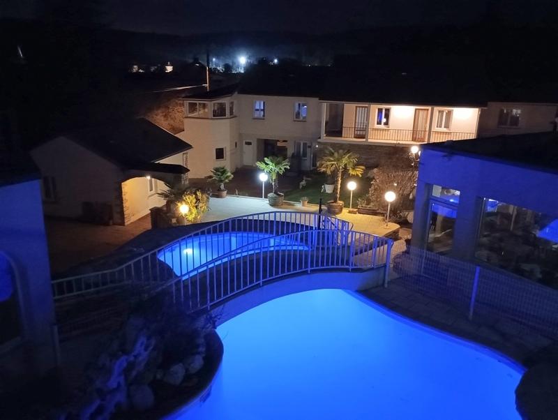 Propriété - 1 458 m² - 34 pièces