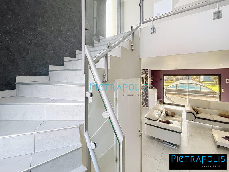 Villa - 153 m² - 6 pièces