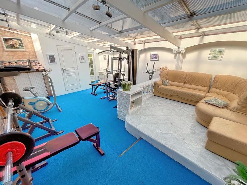 Maison - 226 m² - 4 pièces