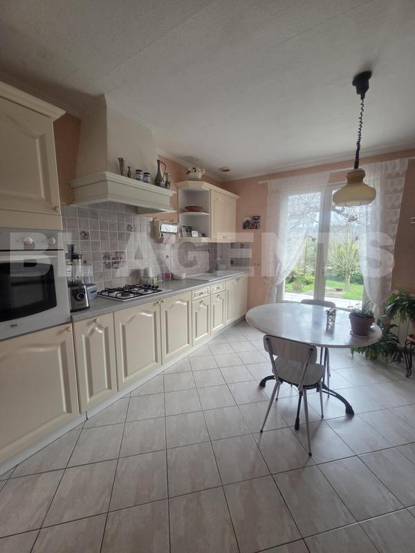 Maison traditionnelle - 113 m² - 5 pièces