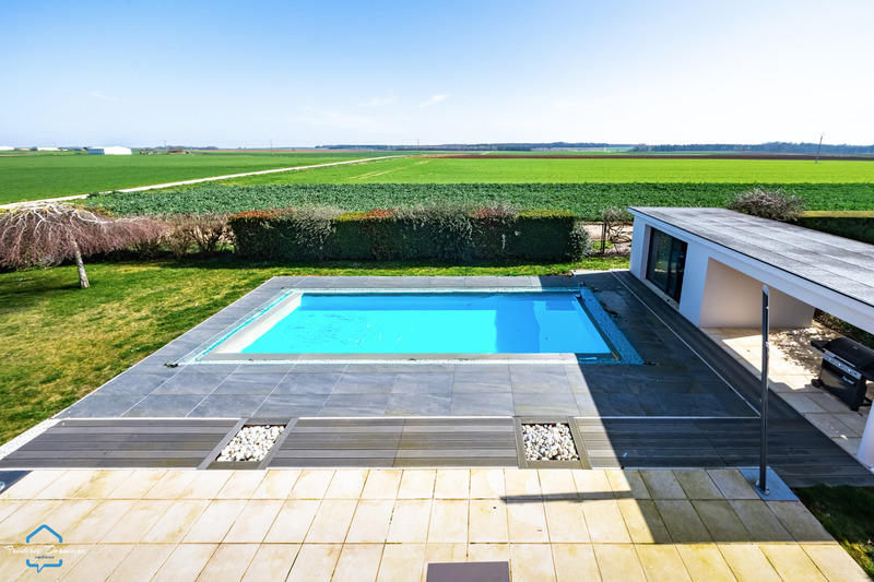 Maison - 174 m² - 6 pièces