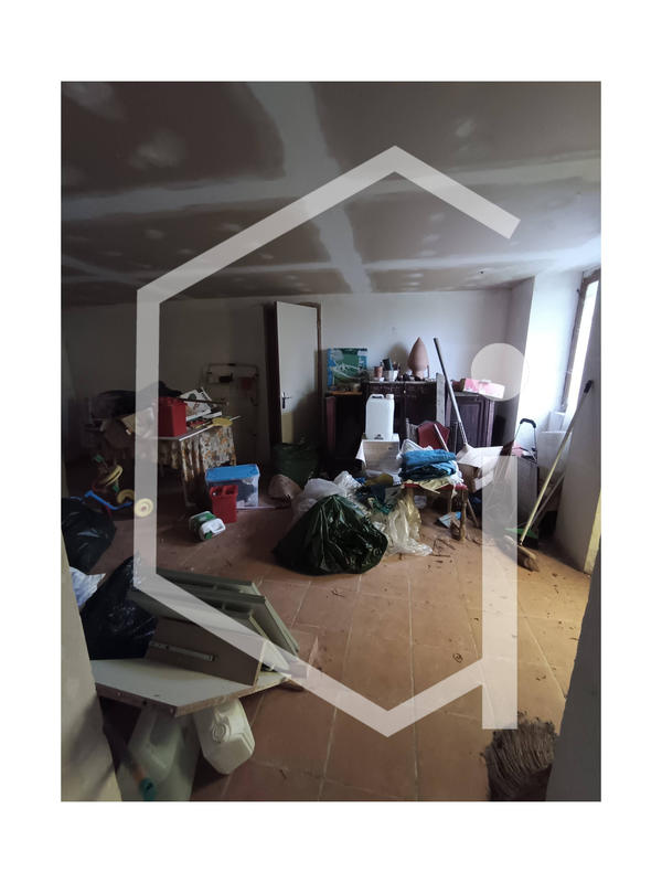 Maison - 96 m² - 7 pièces