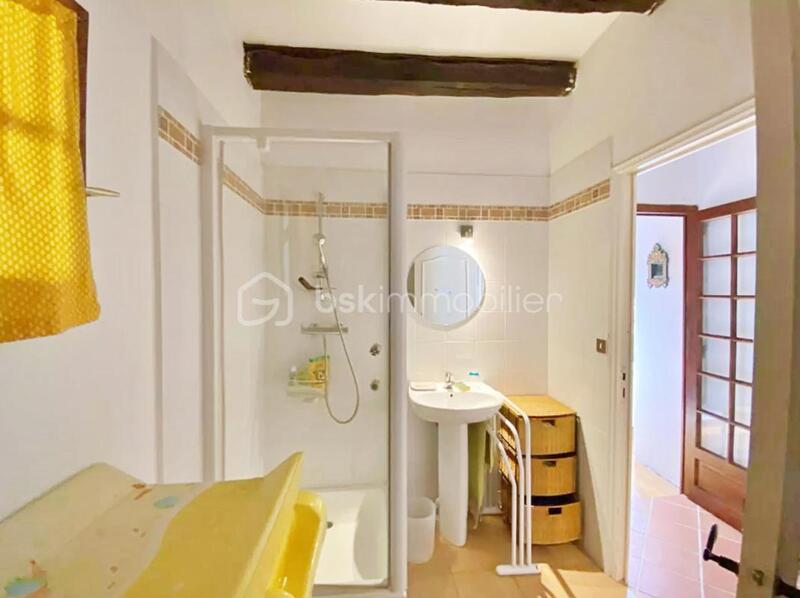 Maison - 152 m² - 13 pièces