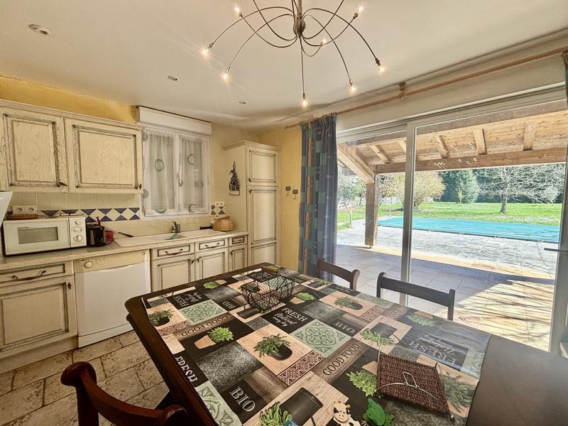 Villa - 365 m² - 11 pièces