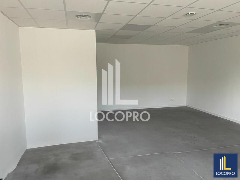 Local d'activité / Entrepôt - 500 m²