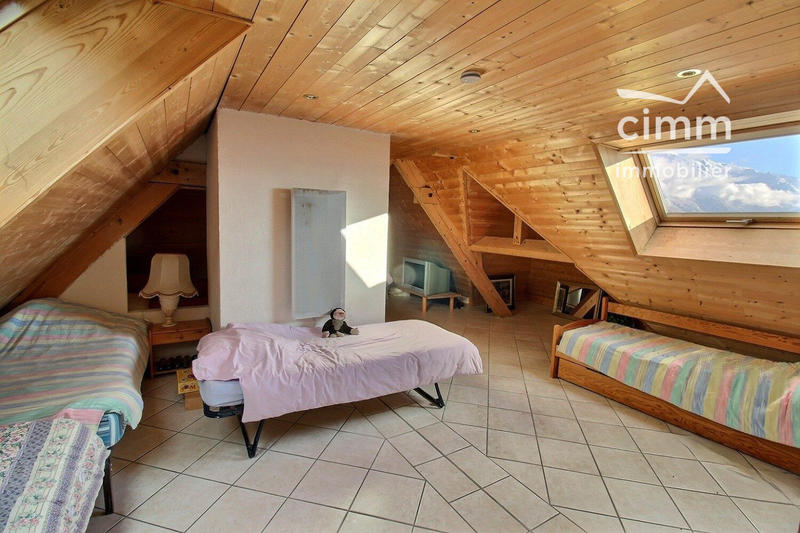 Maison - 278 m² - 7 pièces