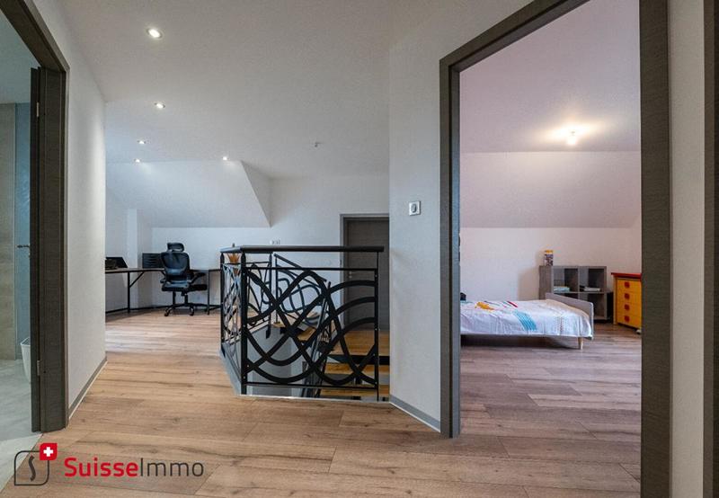 Villa - 210 m² - 8 pièces