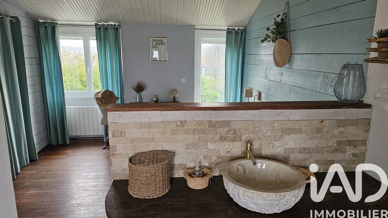 Maison - 205 m² - 9 pièces