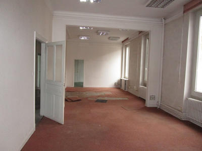 Appartement - 240 m² - 1 pièce