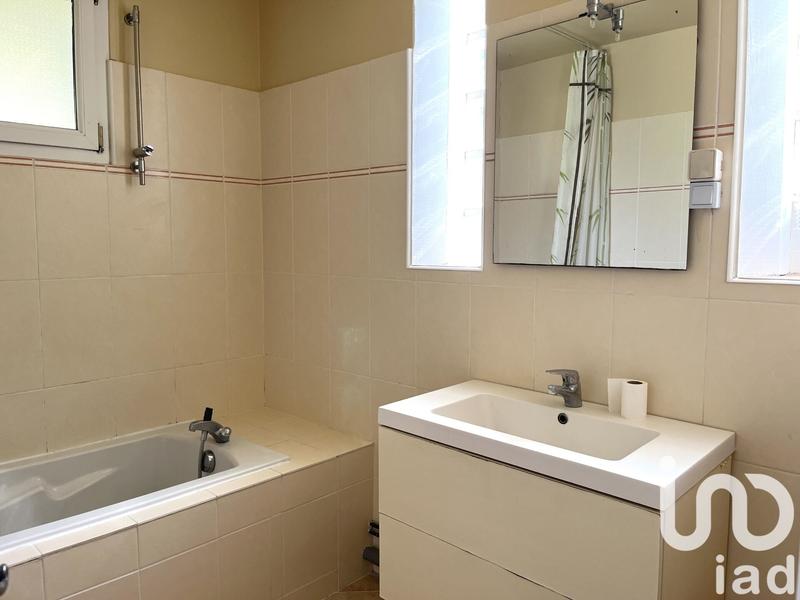 Immeuble - 220 m² - 1 pièce