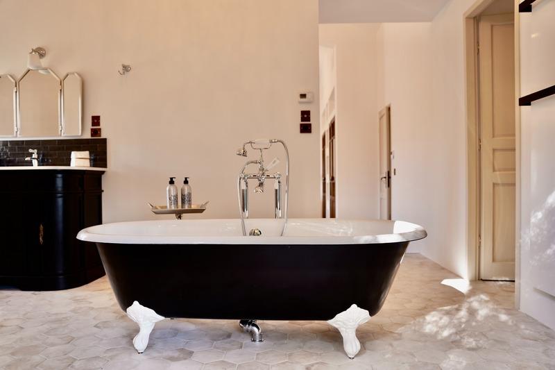 Mas - 250 m² - 7 pièces