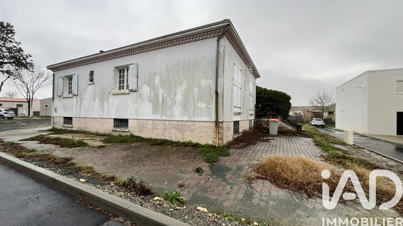 Maison - 300 m² - 5 pièces
