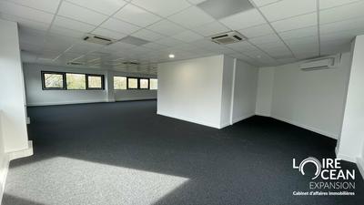 Bureau - 225 m²