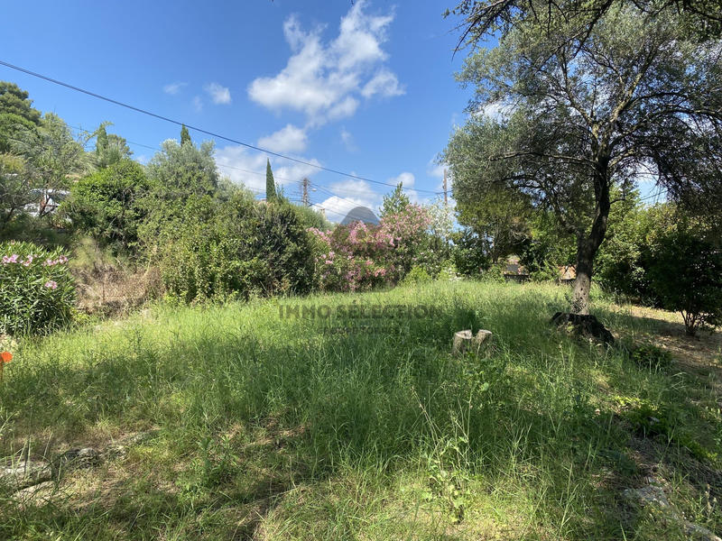 Terrain - 781 m²