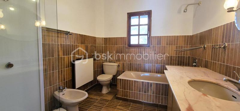 Châlet - 227 m² - 7 pièces