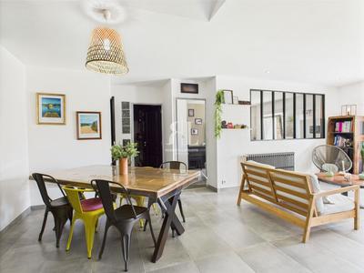 Maison - 145 m² - 6 pièces