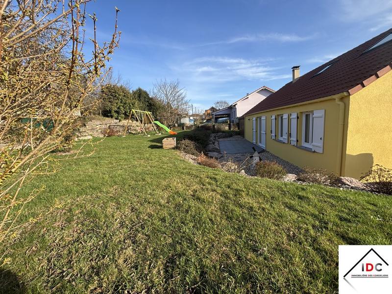 Maison - 100 m² - 5 pièces