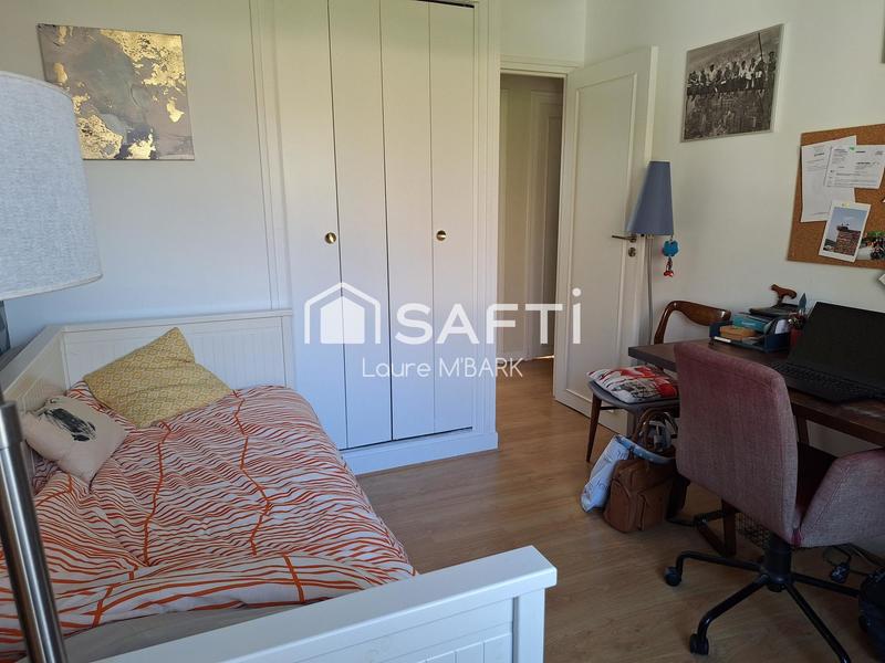 Maison - 169 m² - 11 pièces