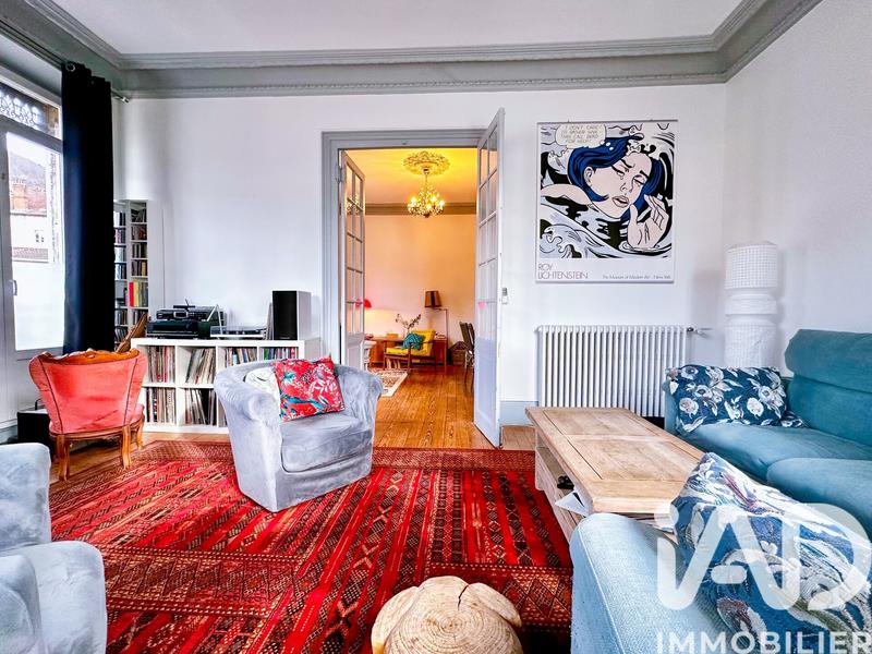 Appartement - 136 m² - 6 pièces