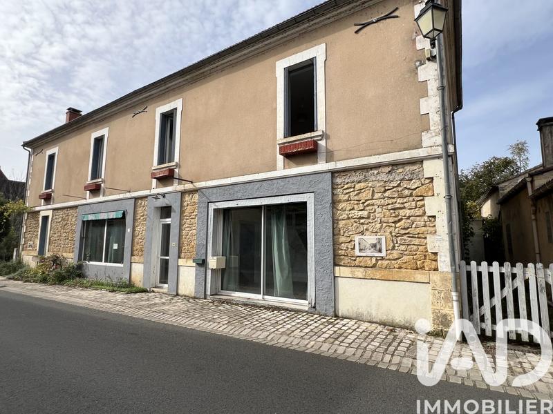 Maison - 288 m² - 8 pièces